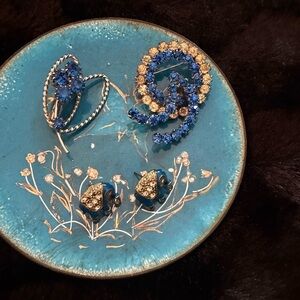Elegant Blue and Rhinestone Brooches w/Rhinestone & Blue Elephant Earrings